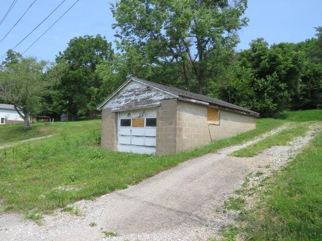 501 Adams St, West Newton, PA 15089 - view of detached garage