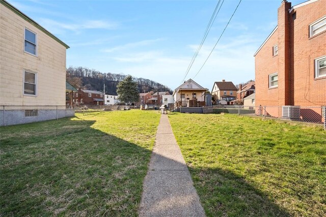 1114 11th St, Stowe Twp, PA 15136 - view of yard with fence and a residential view