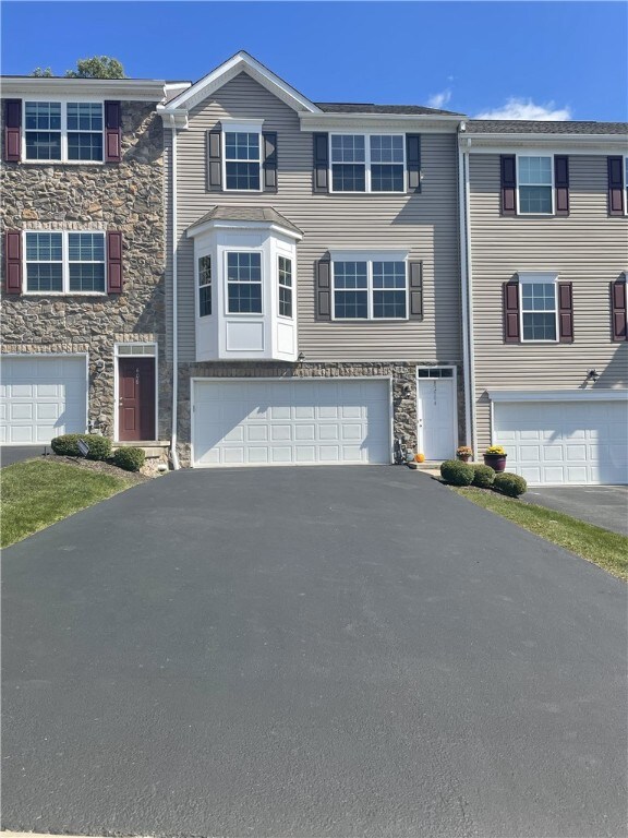 604 Freedom Dr, Collier Twp, PA 15106 - photo 1