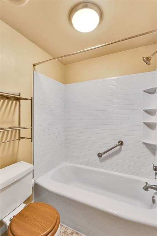 5841 Morrowfield Ave Unit 104, Squirrel Hill, PA 15217 - full bathroom with toilet and shower / washtub combination