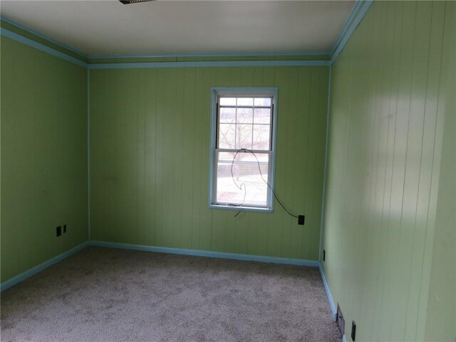 437 Shady Ave, Charleroi Boro, PA 15022 - carpeted spare room featuring crown molding and baseboards