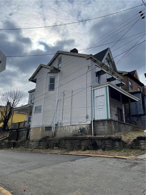 401 Allen, Allentown, PA 15210 - view of side of property