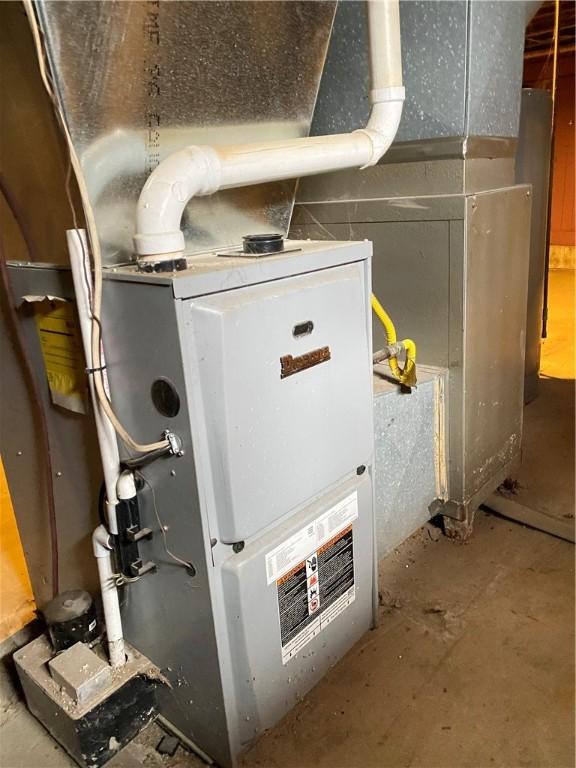 view of utility room