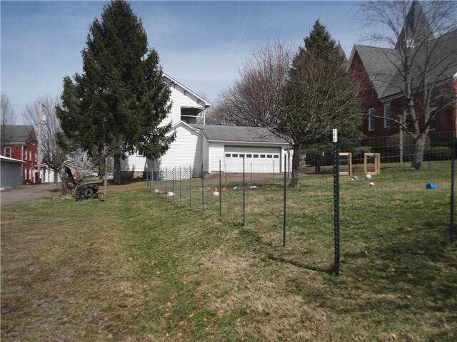 161 Ord St, Salisbury, PA 15558 - view of yard featuring fence and a garage