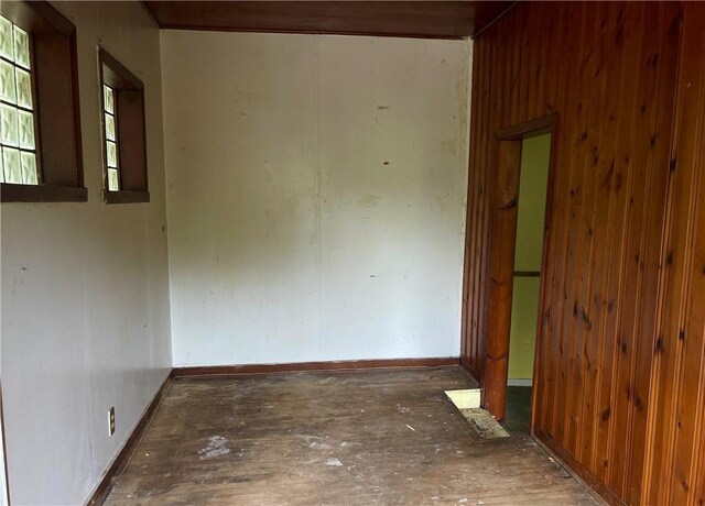891 Munn St, Munhall, PA 15120 - photo 8
