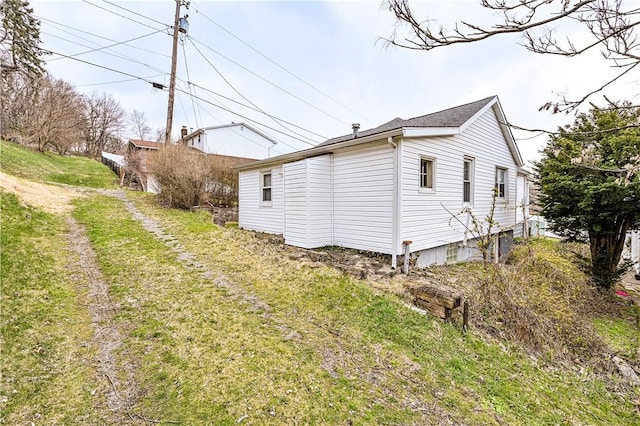 719 Zimmerman St, Jeannette, PA 15644 - photo 31