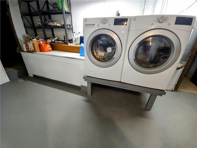 418 Pine Hill Rd, W Kittanning Boro, PA 16201 - laundry room with washing machine and clothes dryer and laundry area