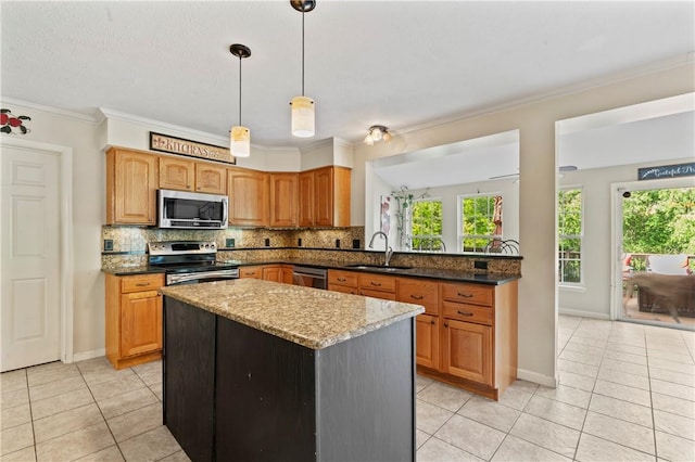 505 Luke Ct, Cranberry Twp, PA 16066 - kitchen featuring appliances with stainless steel finishes, a sink, light tile patterned floors, tasteful backsplash, and dark stone countertops