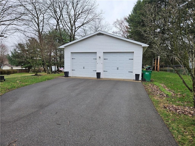 view of detached garage