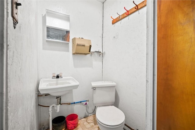 1677 Shady Plain Rd, Kiskiminetas Twp, PA 15613 - bathroom with toilet and a sink