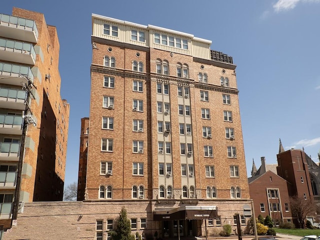 144 N Dithridge St Unit 510, Oakland, PA 15213 - view of building exterior