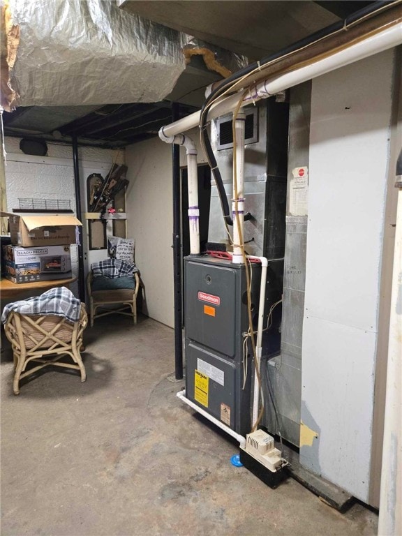 104 Forrest St, Petrolia, PA 16050 - utility room featuring visible vents