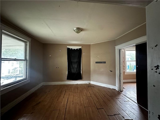 801 Butler Ave, New Castle/4Th, PA 16101 - unfurnished room featuring dark wood-style floors and baseboards