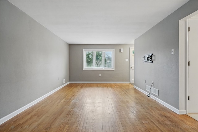 130 Shiela Dr, Green Tree, PA 15220 - spare room featuring light wood finished floors and baseboards