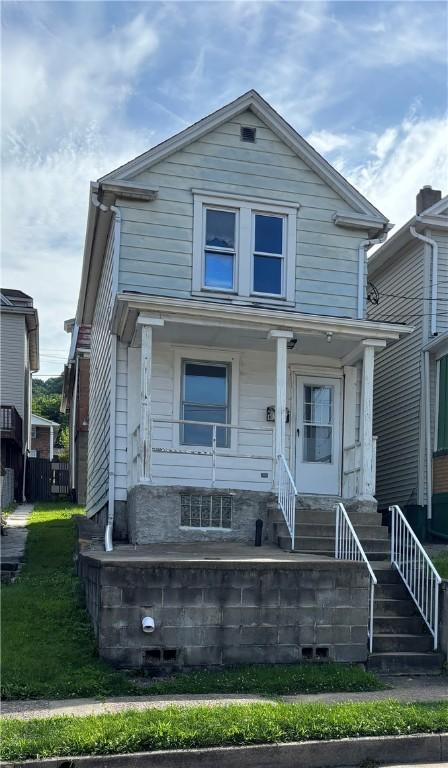 434 Melrose Ave, Ambridge, PA 15003 - view of front of home with covered porch