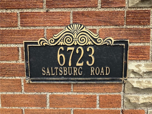 view of exterior details