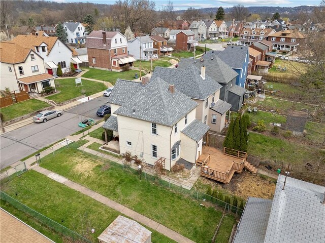 birds eye view of property featuring a residential view