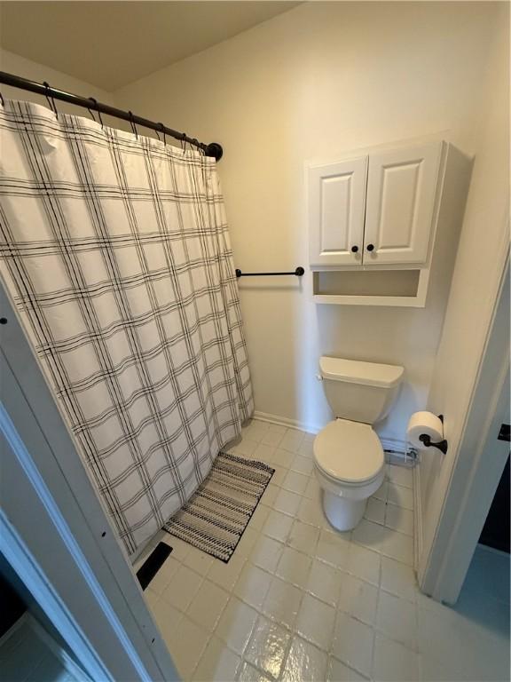 5 Trotwood Cir, North Strabane, PA 15317 - full bath with toilet, tile patterned flooring, and a shower with curtain