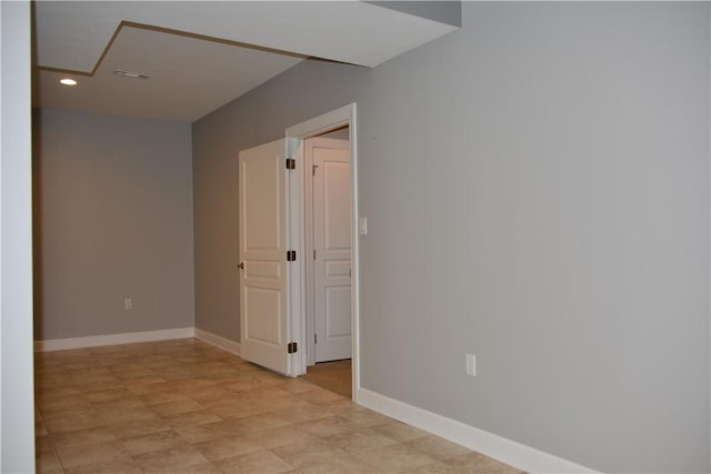 395 Wealdstone Rd, Cranberry Twp, PA 16066 - spare room featuring baseboards and recessed lighting