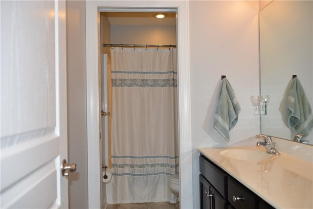 395 Wealdstone Rd, Cranberry Twp, PA 16066 - full bathroom featuring vanity and a shower with curtain