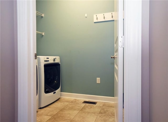 395 Wealdstone Rd, Cranberry Twp, PA 16066 - laundry area with washer / dryer and light tile patterned flooring
