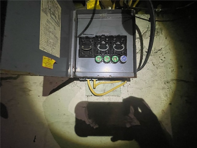 142 Baker St, Aliquippa, PA 15001 - view of utility room