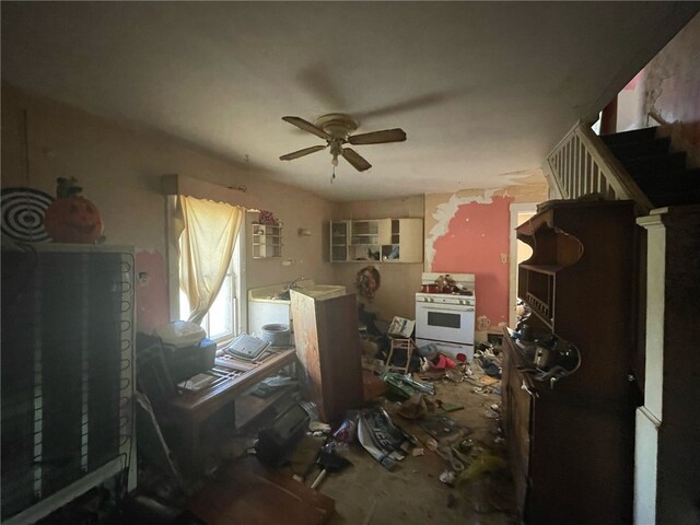 142 Baker St, Aliquippa, PA 15001 - miscellaneous room featuring a ceiling fan