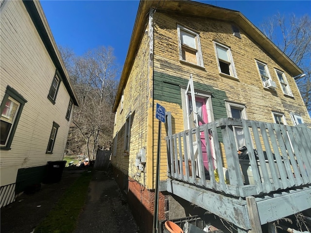 142 Baker St, Aliquippa, PA 15001 - view of side of property