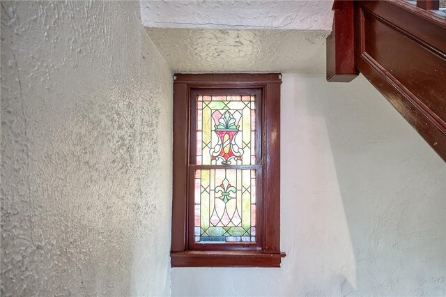 1223 Chelton Ave, Brookline, PA 15226 - details with stucco siding