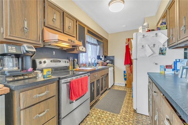 401 Jamison Ave, Ellport Borough, PA 16117 - photo 11