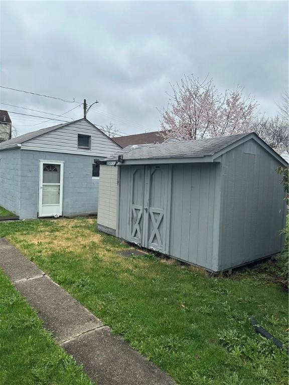 555 Farnsworth Ave, Clairton, PA 15025 - view of shed