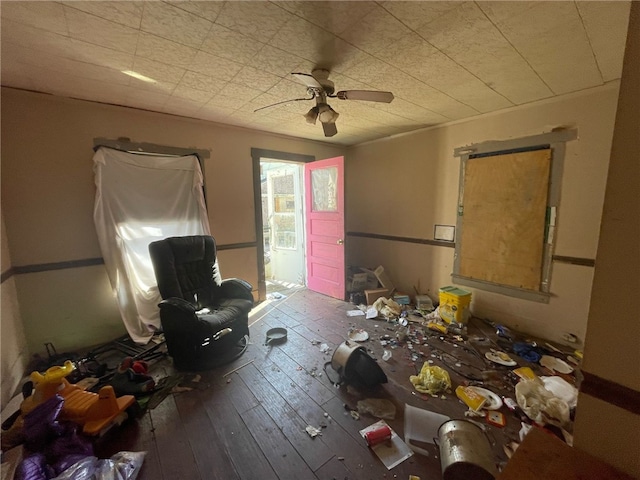 140 Baker St, Aliquippa, PA 15001 - interior space with wood-type flooring and a ceiling fan