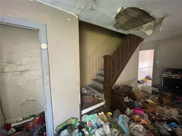 140 Baker St, Aliquippa, PA 15001 - interior space with stairway
