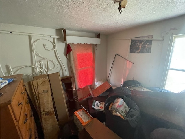 140 Baker St, Aliquippa, PA 15001 - misc room featuring a textured ceiling
