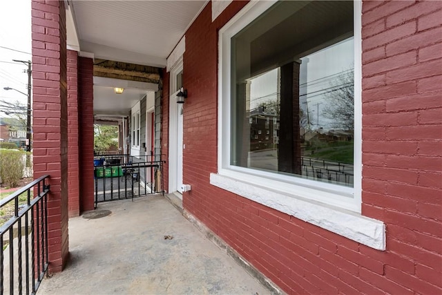 830 Adelaide St, Schenley Heights, PA 15219 - balcony with a porch