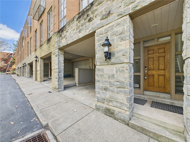 138 N Woodland Rd, Shadyside, PA 15232 - view of exterior entry with stone siding