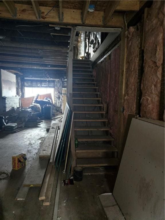 5614 Donson, Lawrenceville, PA 15201 - view of stairway