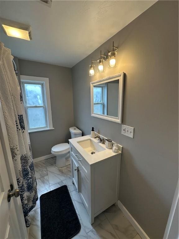 535 Grant Ave, Heidelberg, PA 15106 - full bathroom with vanity, baseboards, a shower with curtain, toilet, and marble finish floor