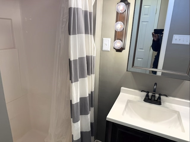 21 Garden Ter, Churchill Boro, PA 15221 - bathroom with vanity and a shower with shower curtain