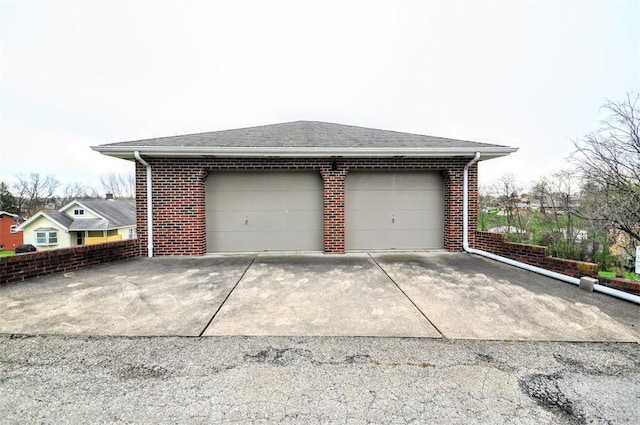 view of detached garage