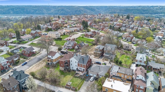bird's eye view with a residential view