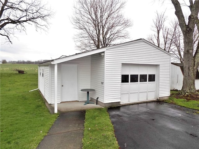 215 Maple St, Carmichaels/Cumblnd, PA 15320 - detached garage with driveway