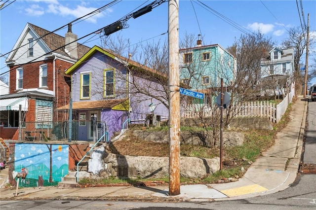5179 Kincaid St, Garfield, PA 15224 - view of front facade with fence