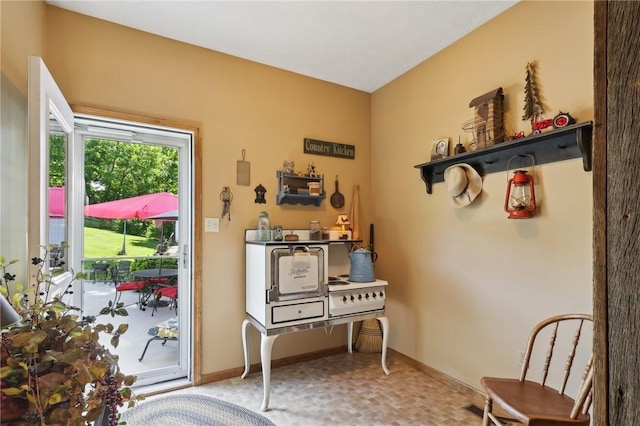 56 Hicks Rd, Donegal Twp Wsh, PA 15376 - entryway with baseboards