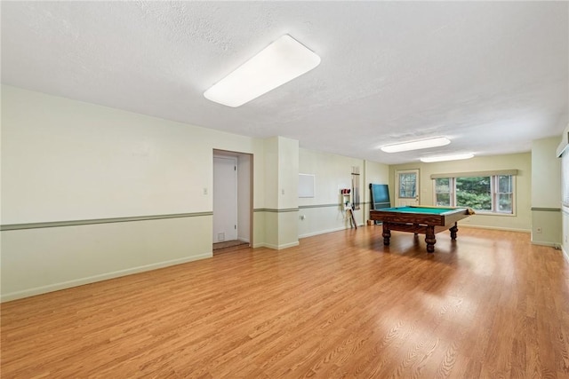 510 Brinton Ave, Pitcairn, PA 15140 - rec room with baseboards, light wood-style floors, a textured ceiling, and billiards