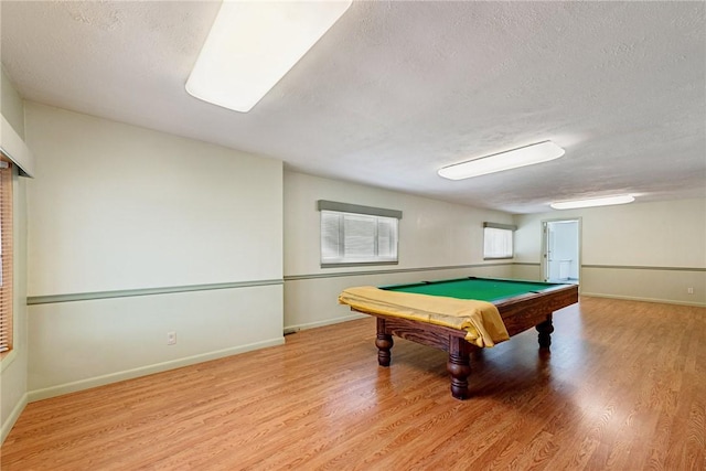 510 Brinton Ave, Pitcairn, PA 15140 - game room with a textured ceiling, light wood finished floors, baseboards, and billiards