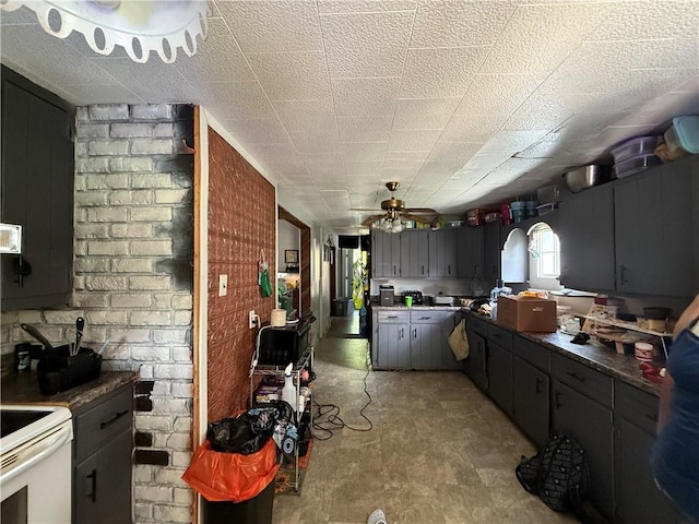 930 Marshall Ave, New Castle, PA 16101 - photo 9