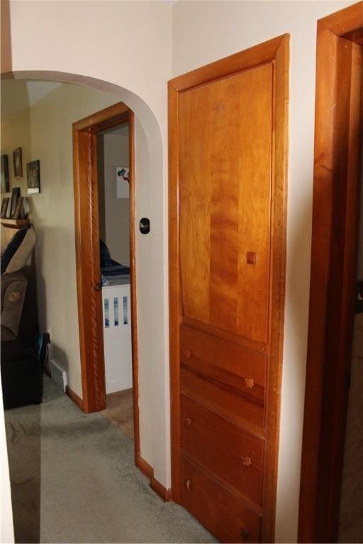 192 S Franklin, St, PA 16314 - corridor featuring arched walkways, baseboards, and carpet floors