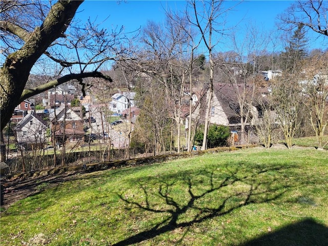 211 Oak St, City Of But Ne, PA 16001 - view of yard with a residential view