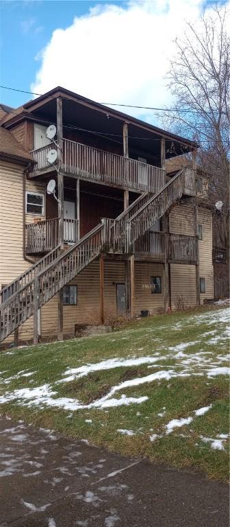 420 Broadway Ave, Mckees Rocks, PA 15136 - back of house with stairway